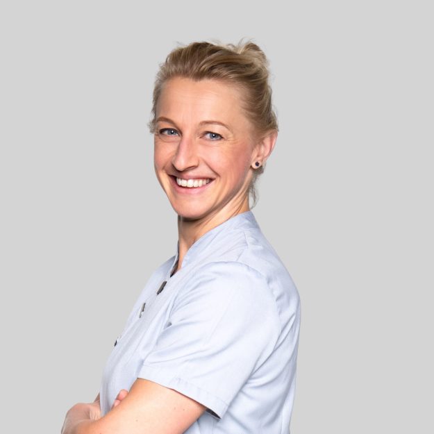 Jelly van der Brugge – Tandarts